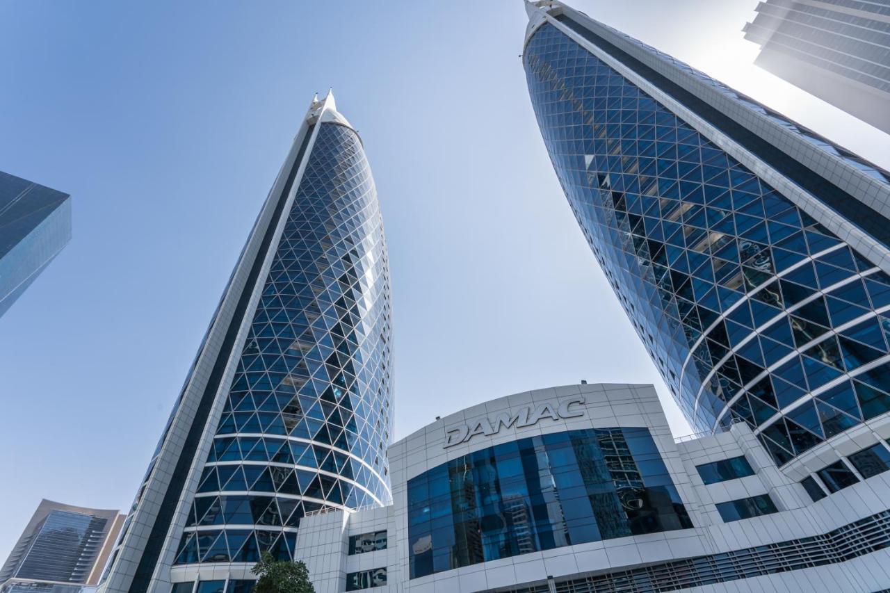 Higuests - Luxury Apartment In The Iconic Park Towers Дубай Экстерьер фото